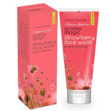 Blossom Kochhar Aroma Magic Strawberry Face Wash - 100g - ShopXonline