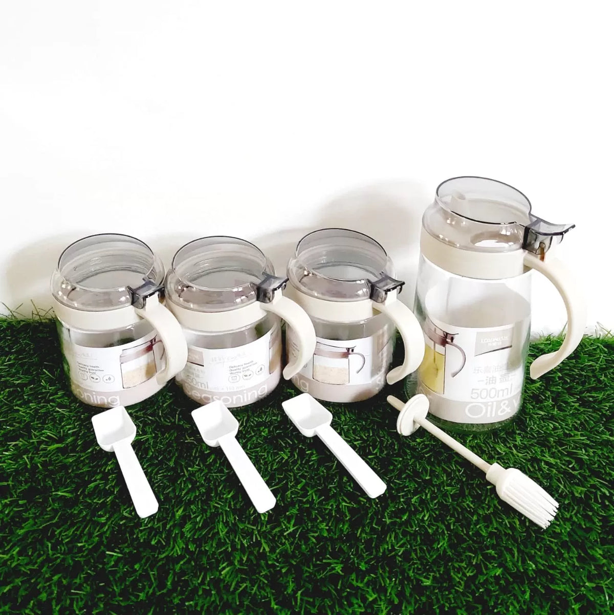 Lovwish Set of 4 Oil Bottles & Seasoning Pot