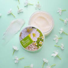 Luvesence Spanish Jasmine Body Scrub 225g - ShopXonline